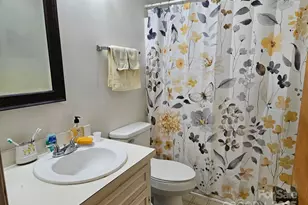 1335 12th Street Dr NW, Hickory, NC 28601 - Photo 5