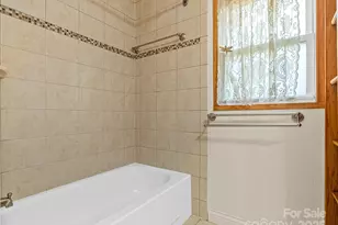 82 Morgan St, Canton, NC 28716 - Photo 23