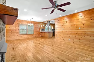 82 Morgan St, Canton, NC 28716 - Photo 5