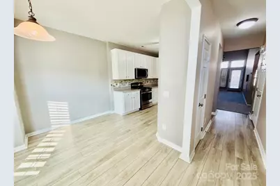 318 Shingleoak Drive, Lake Wylie, SC 29710 - Photo 3