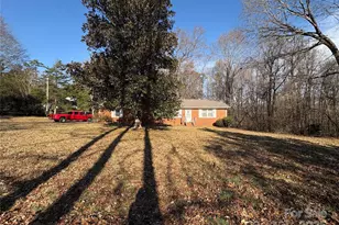 1830 Light Brigade Dr, Matthews, NC 28105 - Photo 5