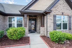 3005 Carriage Oak Wy, Fort Mill, SC 29707 - Photo 5