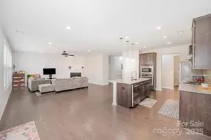 3005 Carriage Oak Wy, Fort Mill, SC 29707 - Photo 9