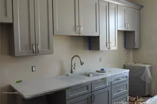 126 W Court St, Rutherfordton, NC 28139 - Photo 3