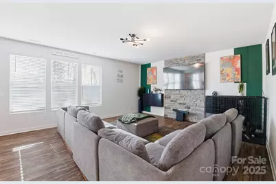 8220 Hudson Forest Drive, Charlotte, NC 28269 - Photo 11