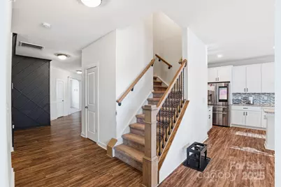 8220 Hudson Forest Drive, Charlotte, NC 28269 - Photo 9