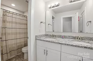 8220 Hudson Forest Dr, Charlotte, NC 28269 - Photo 29