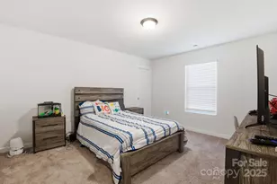 8220 Hudson Forest Dr, Charlotte, NC 28269 - Photo 25