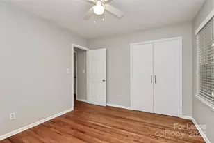 8911 Reames Rd, Charlotte, NC 28216 - Photo 19