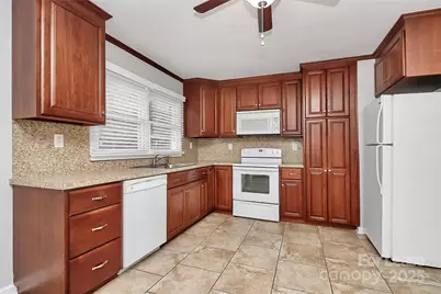 8911 Reames Road, Charlotte, NC 28216 - Photo 11