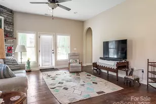 10 Pacifico Dr, Asheville, NC 28806 - Photo 11