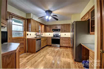 119 Pleasant Hill Circle, Waynesville, NC 28786 - Photo 13