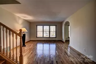 119 Pleasant Hill Cir, Waynesville, NC 28786 - Photo 11