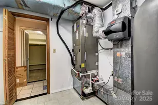 119 Pleasant Hill Cir, Waynesville, NC 28786 - Photo 35