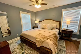 528 S Shamrock Ave, Landrum, SC 29356 - Photo 5