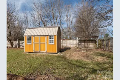 5057 Howard Gap Road, Flat Rock, NC 28731 - Photo 23