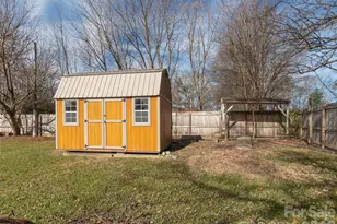 5057 Howard Gap Rd, Flat Rock, NC 28731 - Photo 23