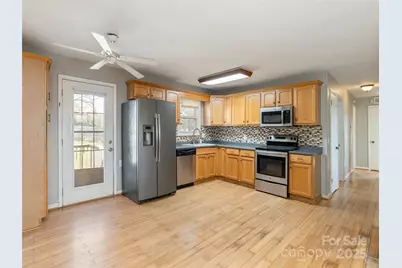 5057 Howard Gap Road, Flat Rock, NC 28731 - Photo 5