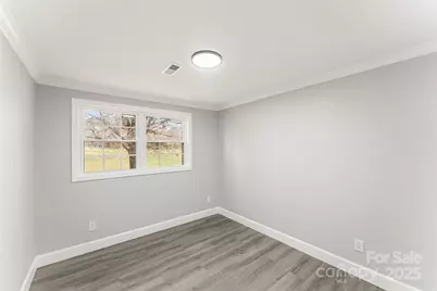 2210 24th Street Circle NE, Hickory, NC 28601 - Photo 21