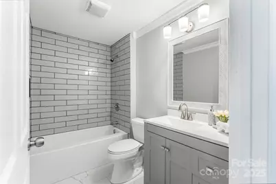 2210 24th Street Circle NE, Hickory, NC 28601 - Photo 23