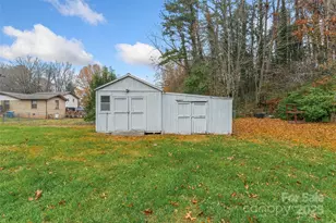 2210 24th St Cir NE, Hickory, NC 28601 - Photo 31