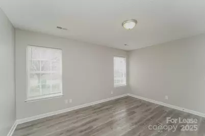 524 Lightspun Lane, Charlotte, NC 28216 - Photo 9