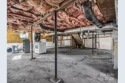 541 Broadway Street, Hendersonville, NC 28739 - Photo 35