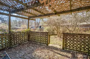 541 Broadway St, Hendersonville, NC 28739 - Photo 9