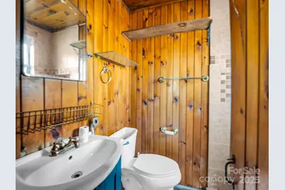 541 Broadway Street, Hendersonville, NC 28739 - Photo 27