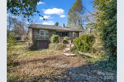 541 Broadway Street, Hendersonville, NC 28739 - Photo 1