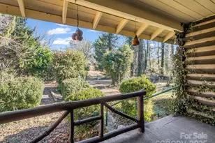 541 Broadway St, Hendersonville, NC 28739 - Photo 13