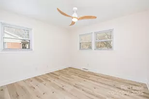 7726 Wallace Ln, Charlotte, NC 28212 - Photo 13