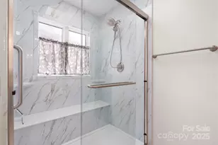 515 N Shore Dr, Hickory, NC 28601 - Photo 29