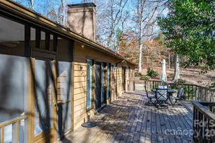 515 N Shore Dr, Hickory, NC 28601 - Photo 5