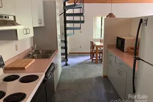 860 Pless Underwood Rd, Maggie Valley, NC 28751 - Photo 9