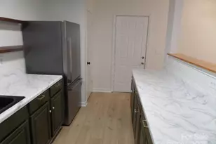 3216 Lasalle St, Charlotte, NC 28216 - Photo 3