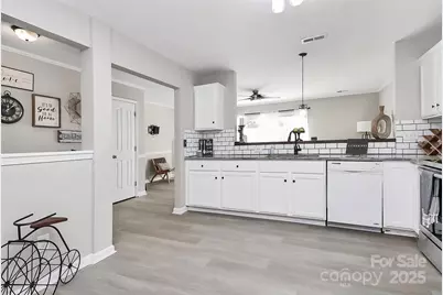 949 Heritage Parkway, Fort Mill, SC 29715 - Photo 9