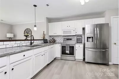 949 Heritage Parkway, Fort Mill, SC 29715 - Photo 11