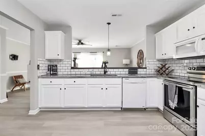 949 Heritage Parkway, Fort Mill, SC 29715 - Photo 13