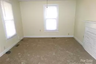 923 Efird St, Albemarle, NC 28001 - Photo 3