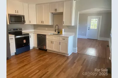 107 Lr Smith Avenue, Hendersonville, NC 28791 - Photo 7