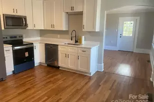 107 L R Smith Ave, Hendersonville, NC 28791 - Photo 7