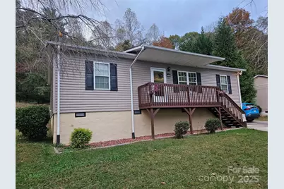 951 Cypress Court NW, Lenoir, NC 28645 - Photo 1