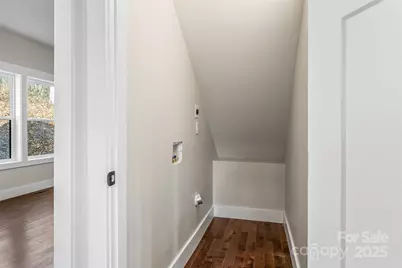 457 Blue Ridge Drive N, Marion, NC 28752 - Photo 21