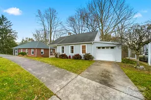 3 Enka Oak St, Candler, NC 28715 - Photo 5