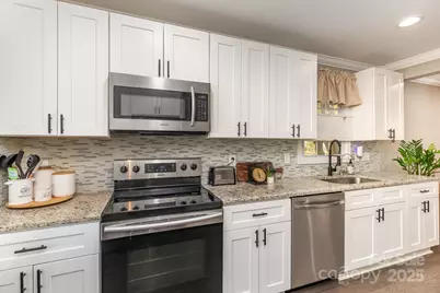 5122 Fair Wind Lane, Charlotte, NC 28212 - Photo 17