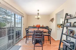 9712 St Vincent Ln, Charlotte, NC 28277 - Photo 7