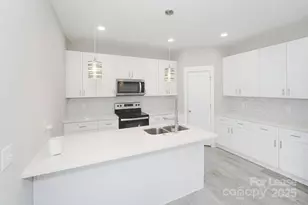 3806 Freedom Dr, Charlotte, NC 28208 - Photo 21