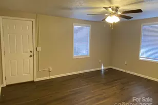 126 Bellvue St, Forest City, NC 28043 - Photo 5