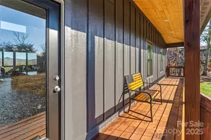 53 Cres Ridge Ln, Nebo, NC 28761 - Photo 9